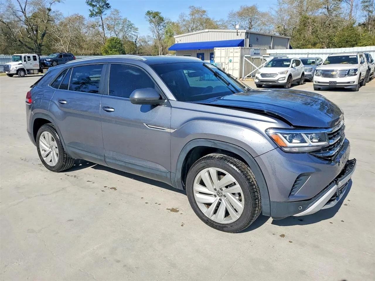 2022 Volkswagen Atlas Cross Sport SE w/Technology Sport Utility 4D