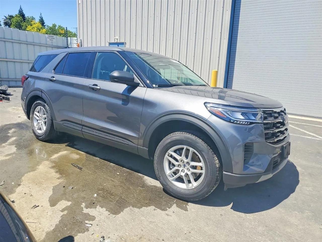 2026 Ford Explorer Active Sport Utility 4D