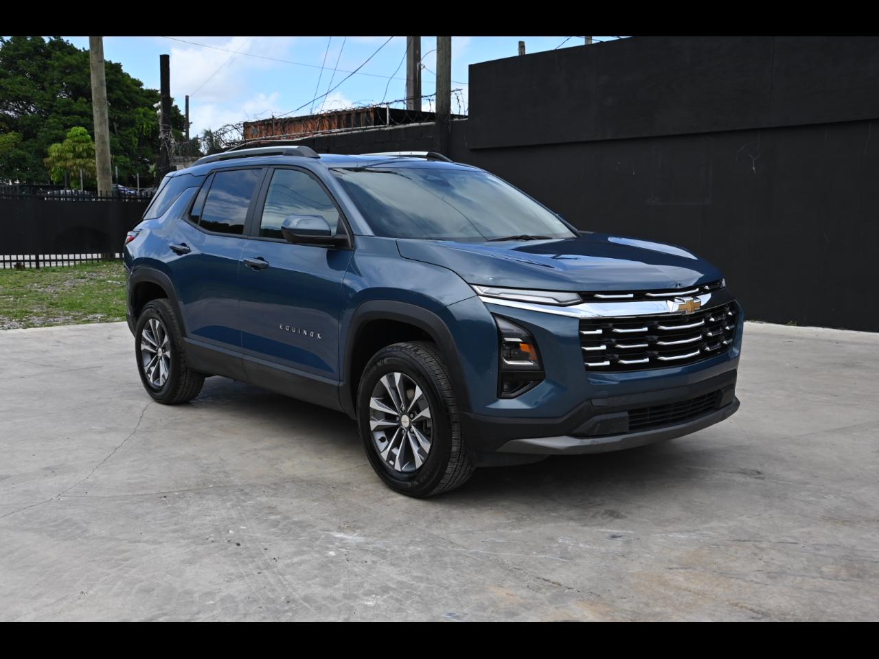 2025 Chevrolet Equinox LT Sport Utility 4D