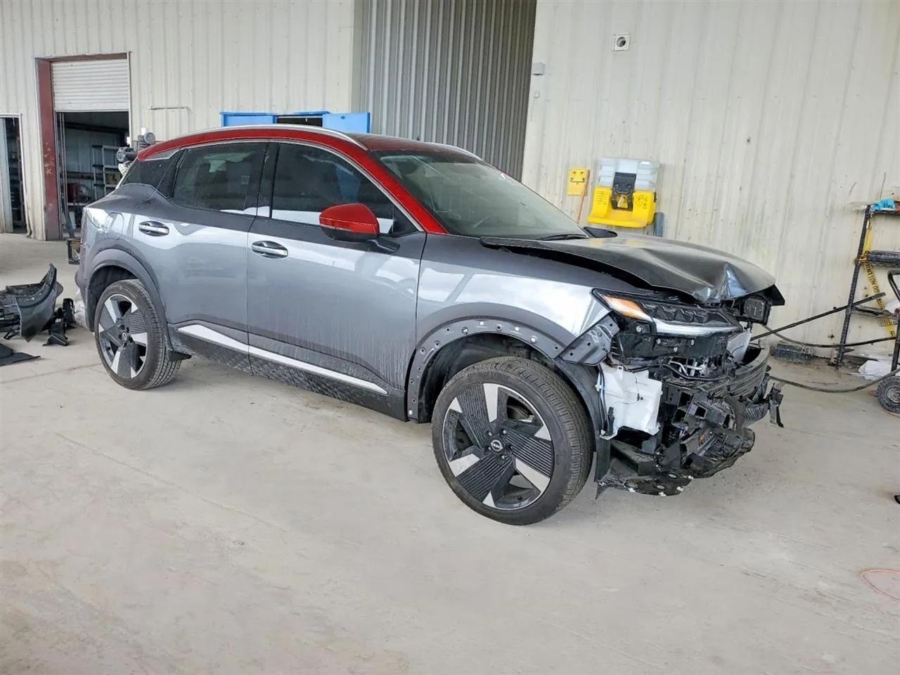 2025 Nissan Kicks SR Sport Utility 4D