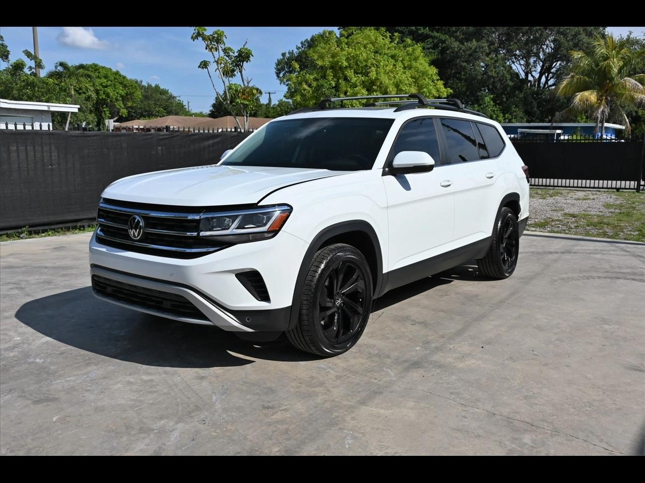 2023 Volkswagen Atlas SE 4MOTION w/Tech Pkg Sport Utility 4D