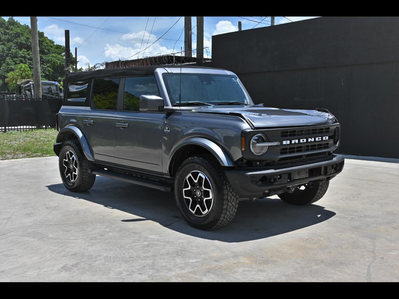 2022 Ford Bronco Outer Banks Sport Utility 4D