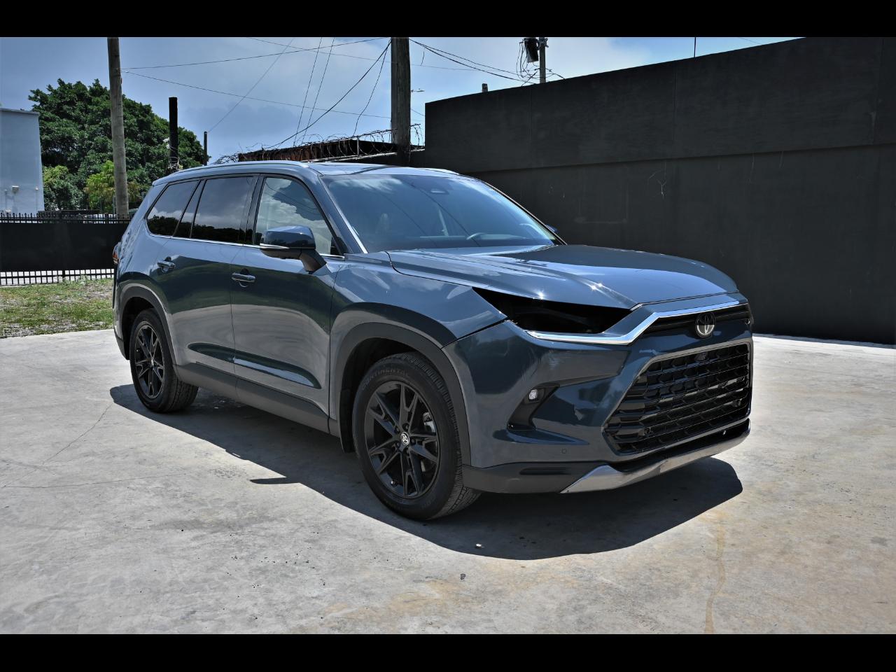 2025 Toyota Grand Highlander Platinum Sport Utility 4D