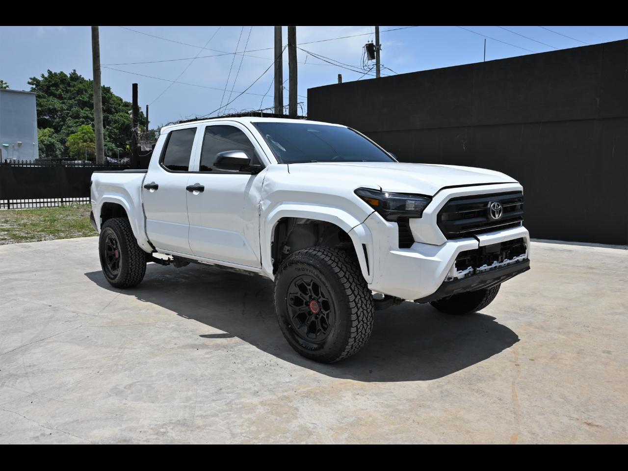 2024 Toyota Tacoma SR Pickup 4D 5 ft