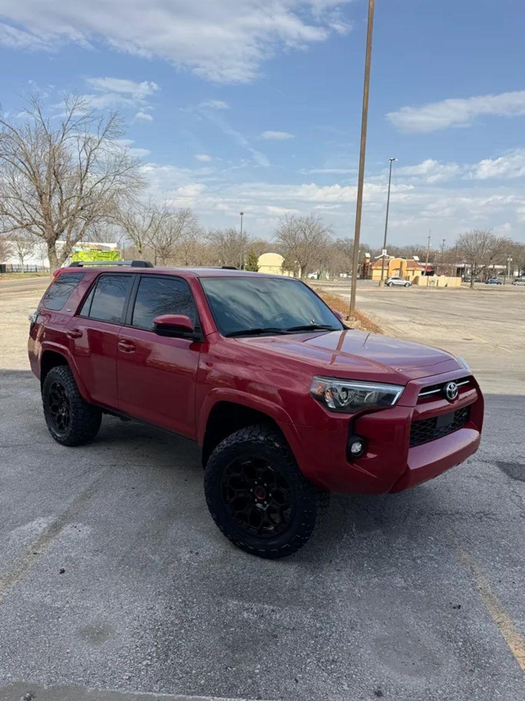 2022 Toyota 4Runner SR5 Sport Utility 4D