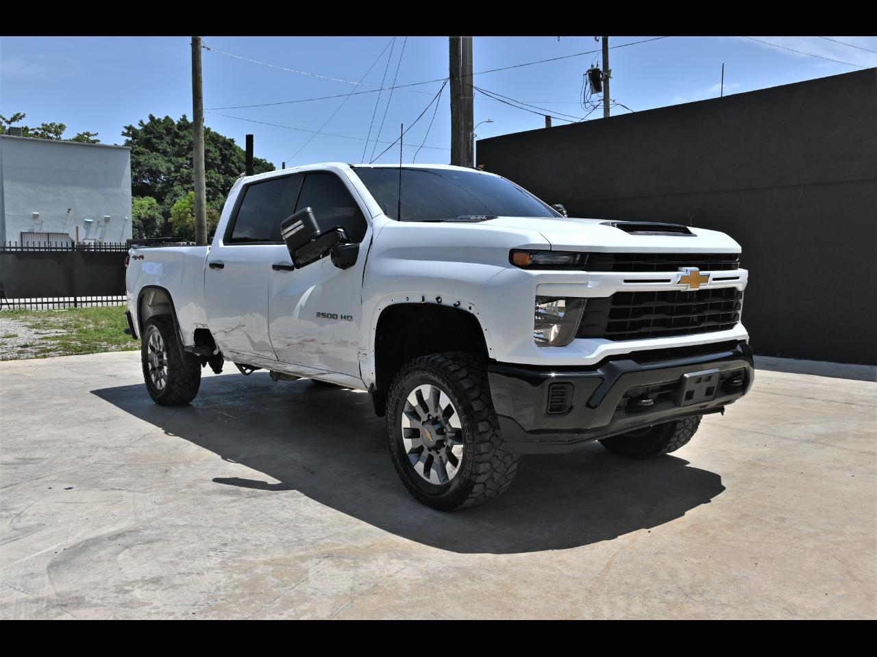 2024 Chevrolet Silverado 2500HD Custom Pickup 4D 6 1/2 ft