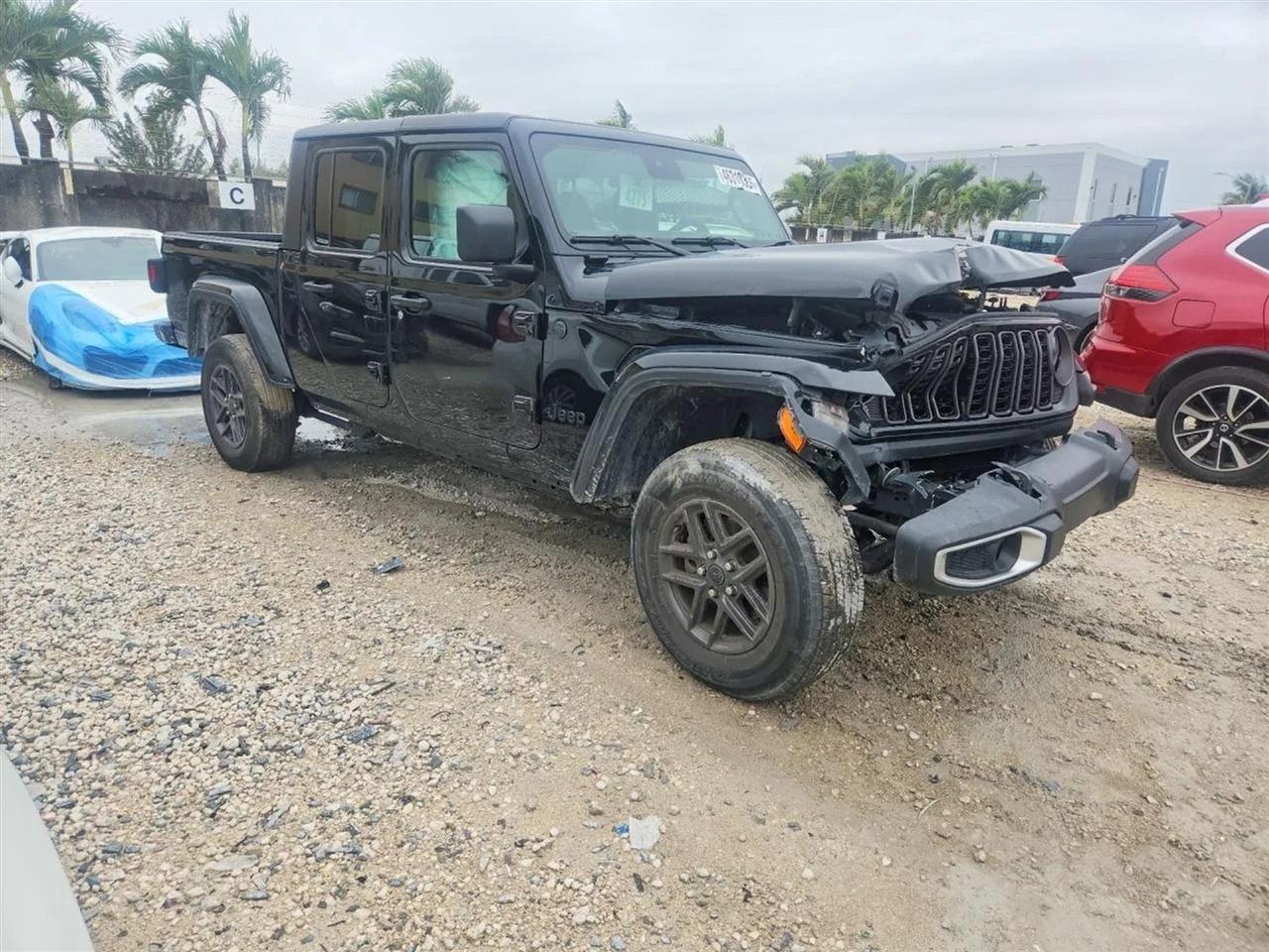 2024 Jeep Gladiator Sport S Pickup 4D 5 ft