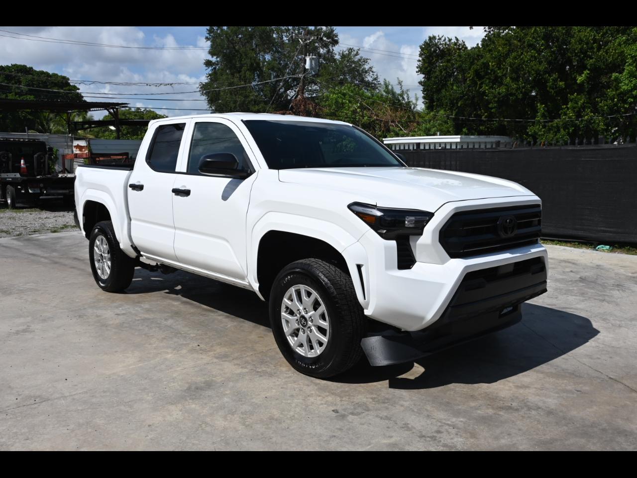 2025 Toyota Tacoma SR Pickup 4D 5 ft
