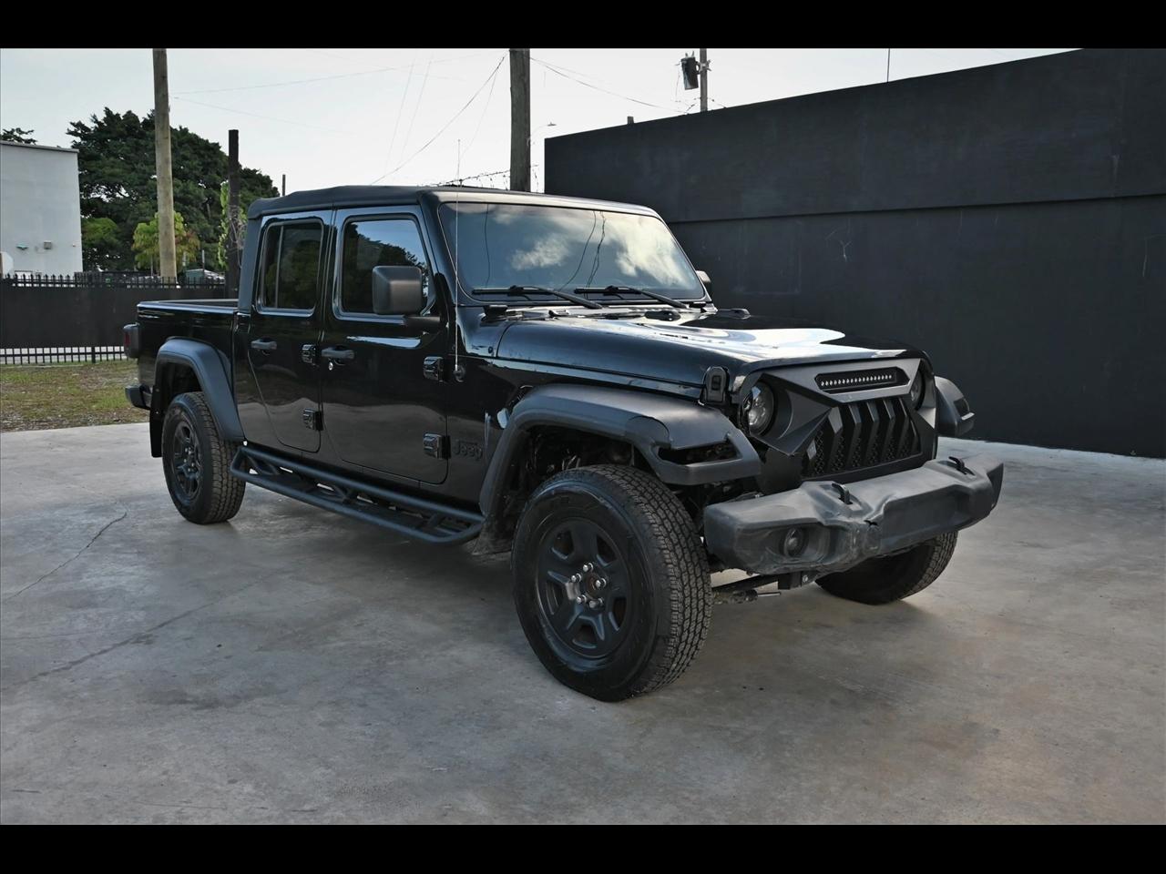 2021 Jeep Gladiator Sport Pickup 4D 5 ft