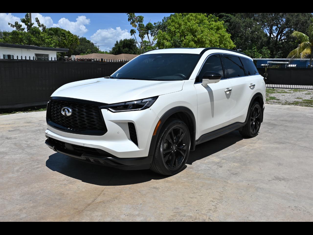 2025 Infiniti QX60 LUXE Sport Utility 4D