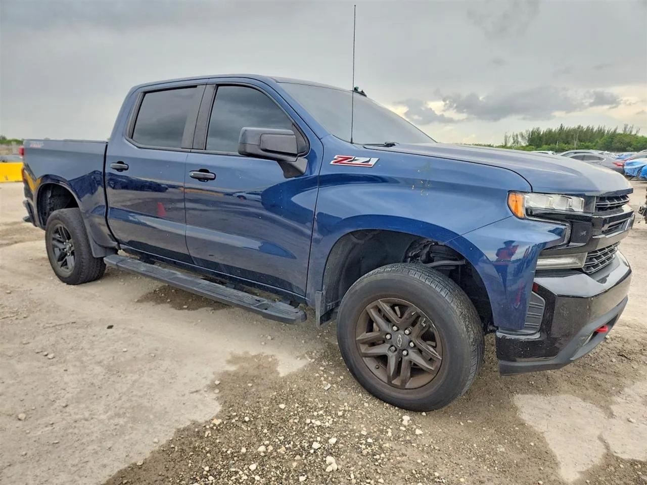 2021 Chevrolet Silverado 1500 LT Trail Boss Pickup 4D 5 3/4 ft