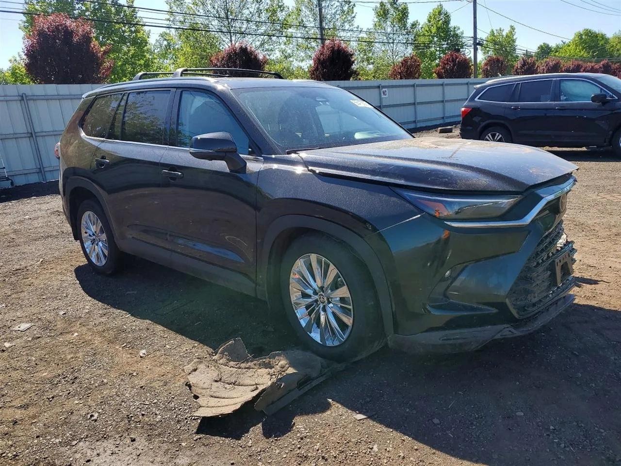 2024 Toyota Grand Highlander Platinum Sport Utility 4D