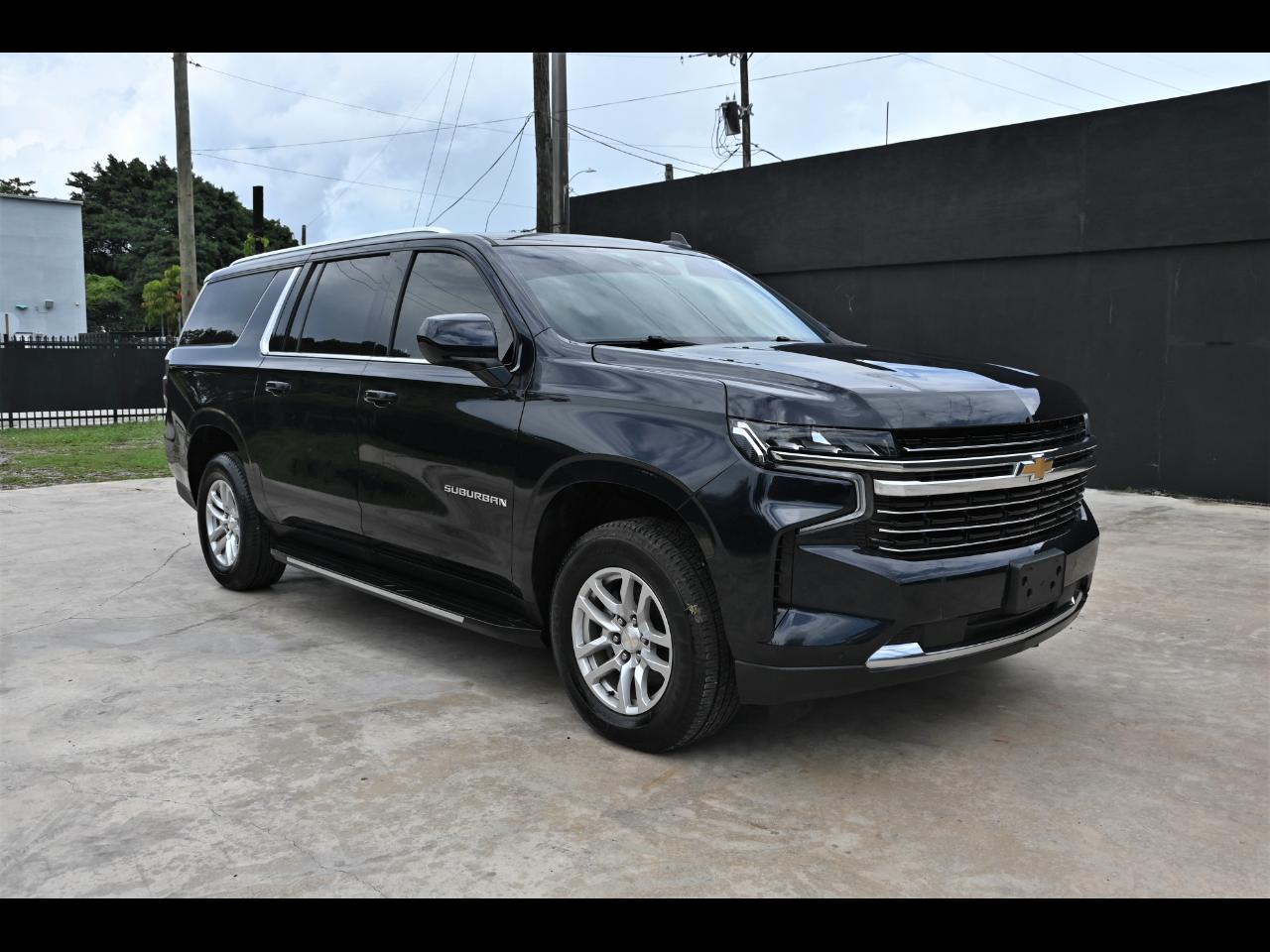 2023 Chevrolet Suburban LT Sport Utility 4D