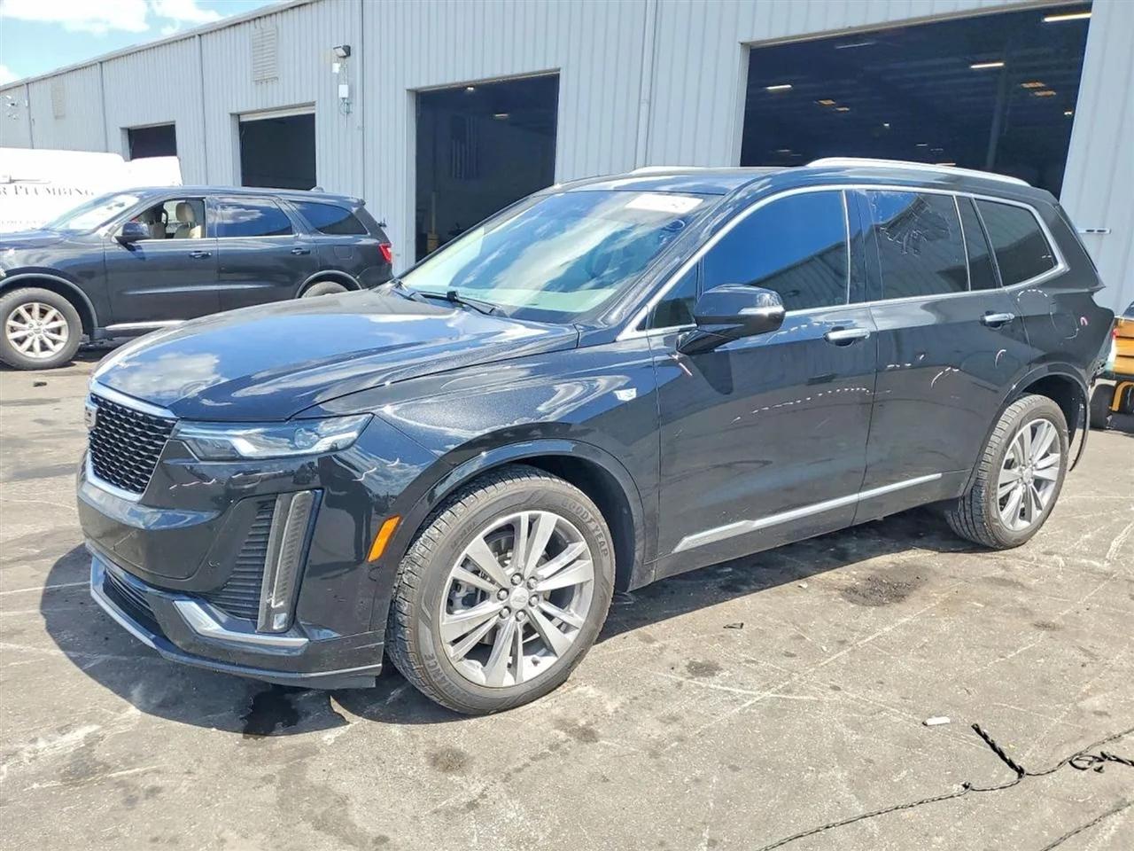 2022 Cadillac XT6 Premium Luxury Sport Utility 4D
