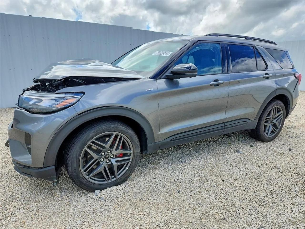 2026 Ford Explorer ST-Line Sport Utility 4D
