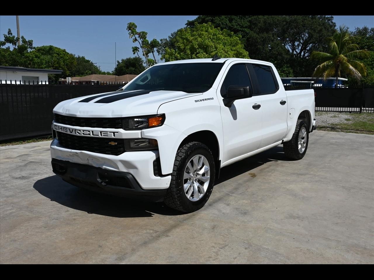 2022 Chevrolet Silverado 1500 Limited Custom Pickup 4D 5 3/4 ft