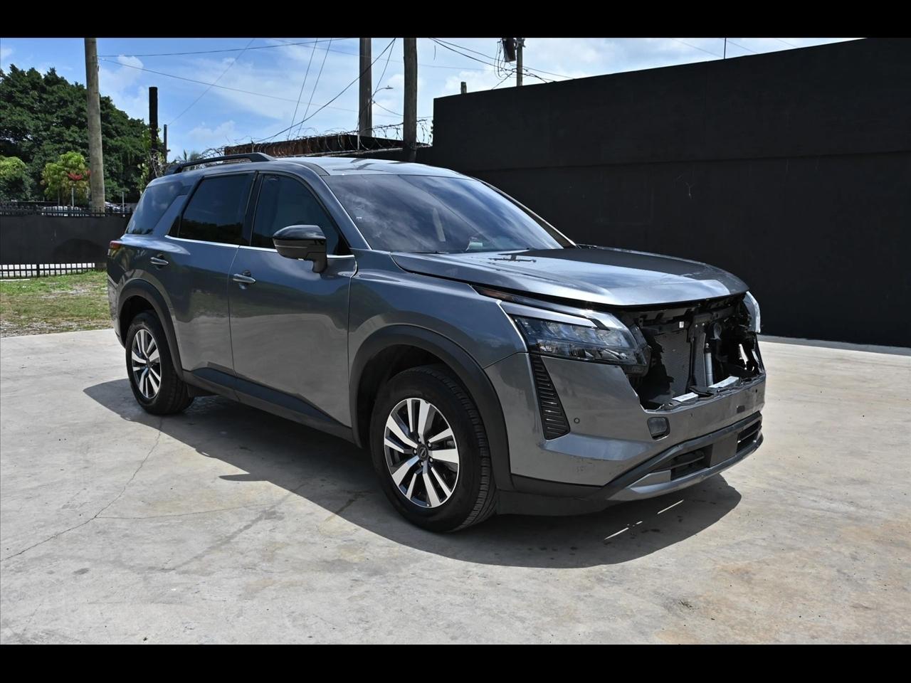 2026 Nissan Pathfinder SL Sport Utility 4D