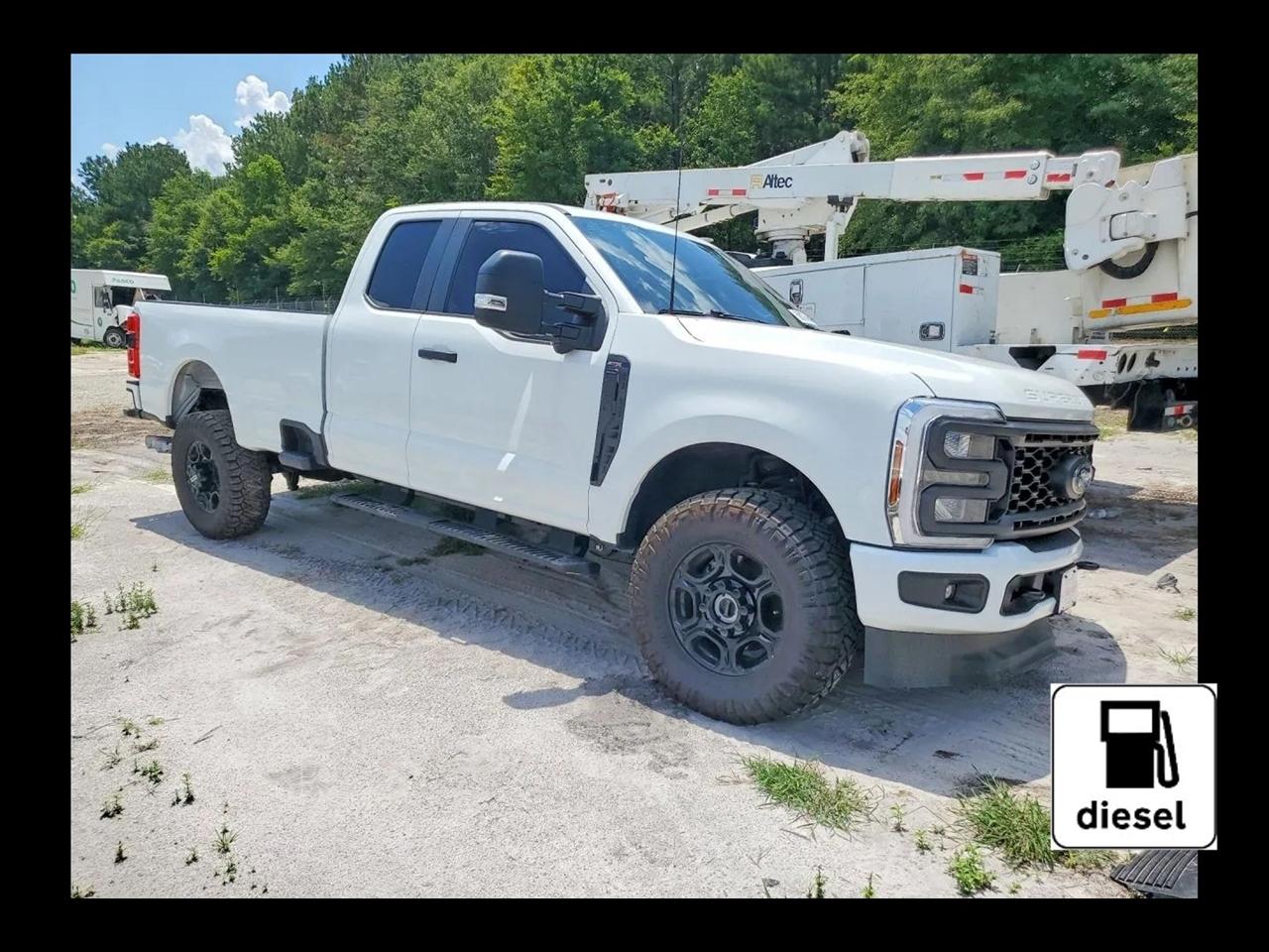 2025 Ford F-350 SD XL Pickup 4D 8 ft