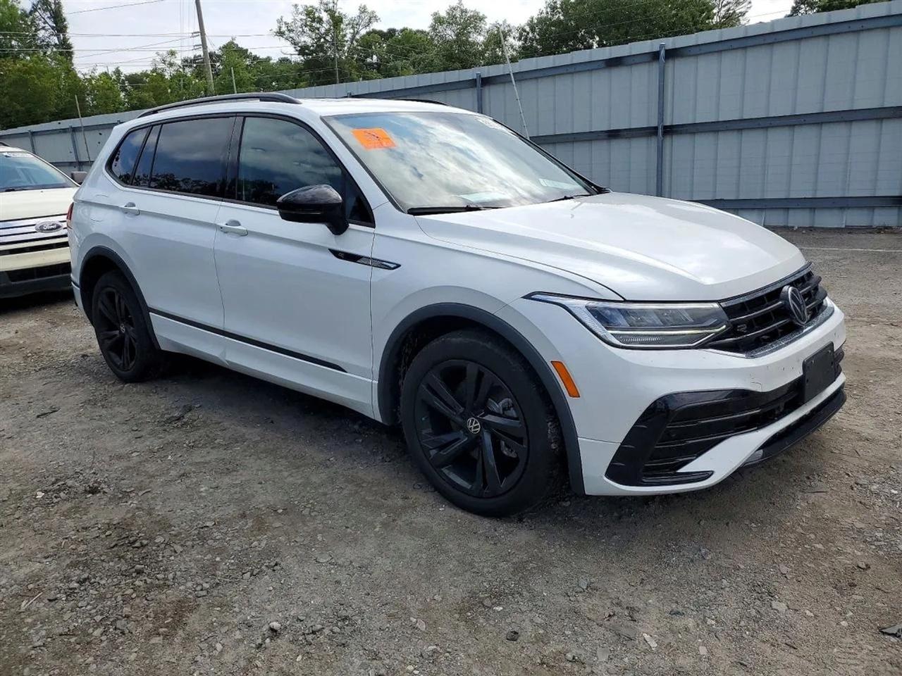 2024 Volkswagen Tiguan SE R-Line Black Sport Utility 4D