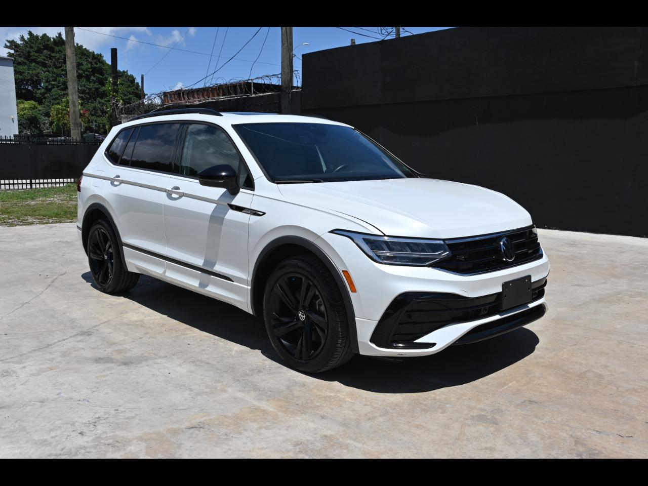2024 Volkswagen Tiguan SE R-Line Black Sport Utility 4D