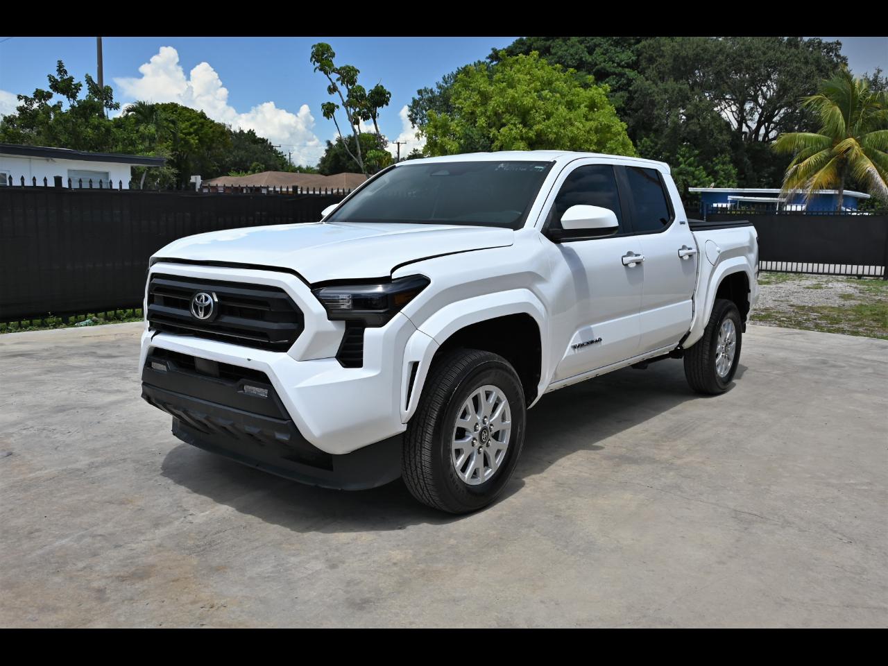 2024 Toyota Tacoma SR5 Pickup 4D 5 ft