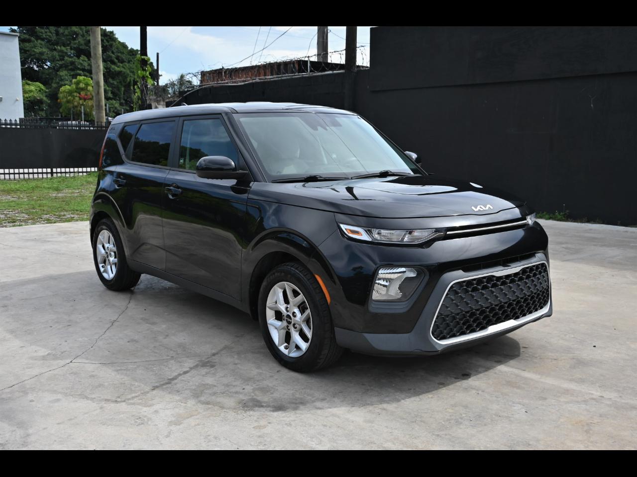 2022 Kia Soul LX Wagon 4D