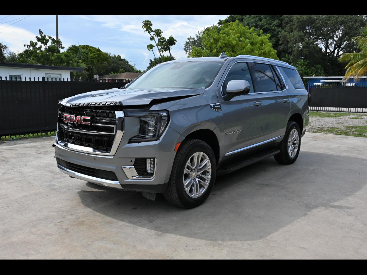 2023 GMC Yukon SLT Sport Utility 4D