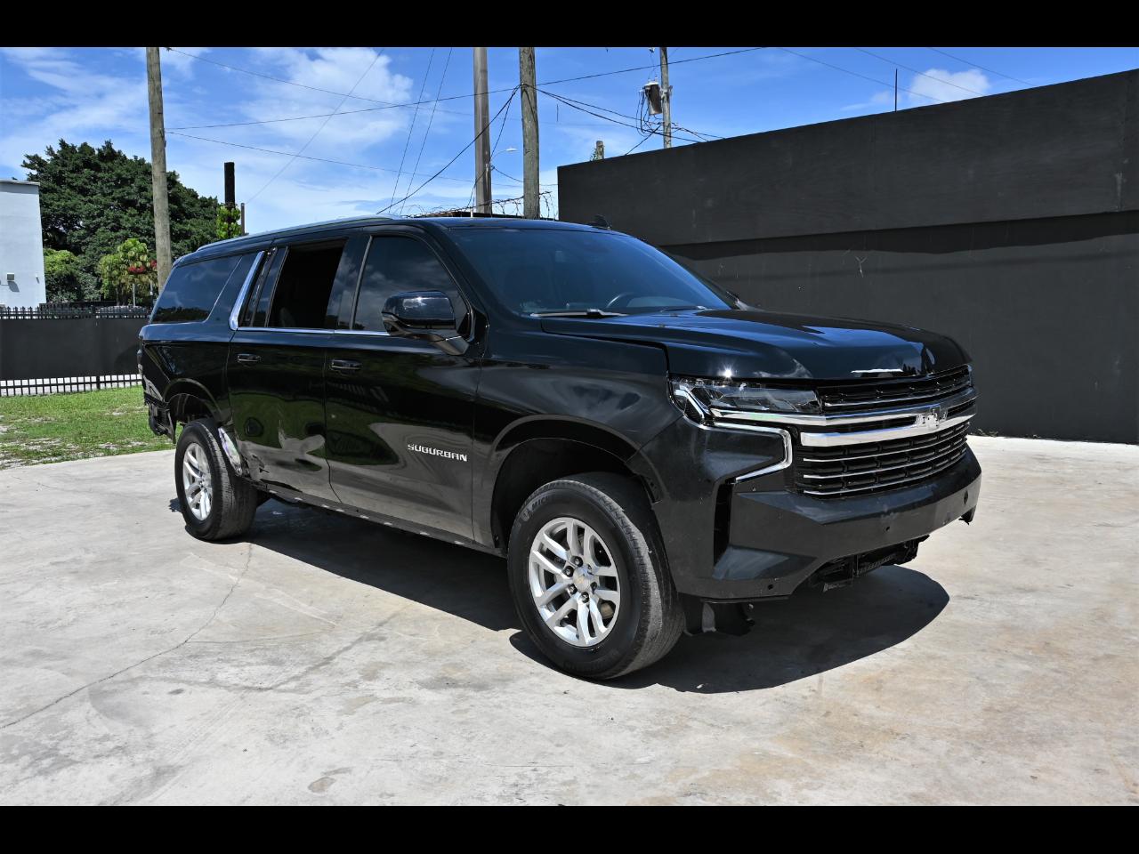 2023 Chevrolet Suburban LT Sport Utility 4D