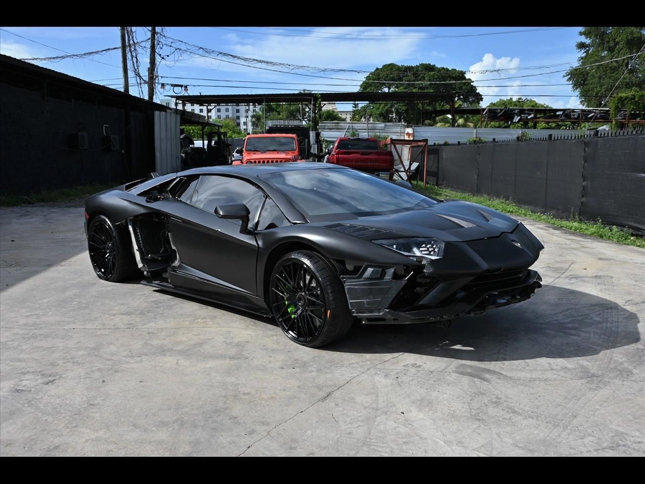 2018 Lamborghini Aventador S Coupe 2D