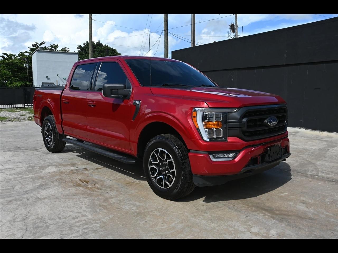 2022 Ford F-150 XLT Pickup 4D 5 1/2 ft