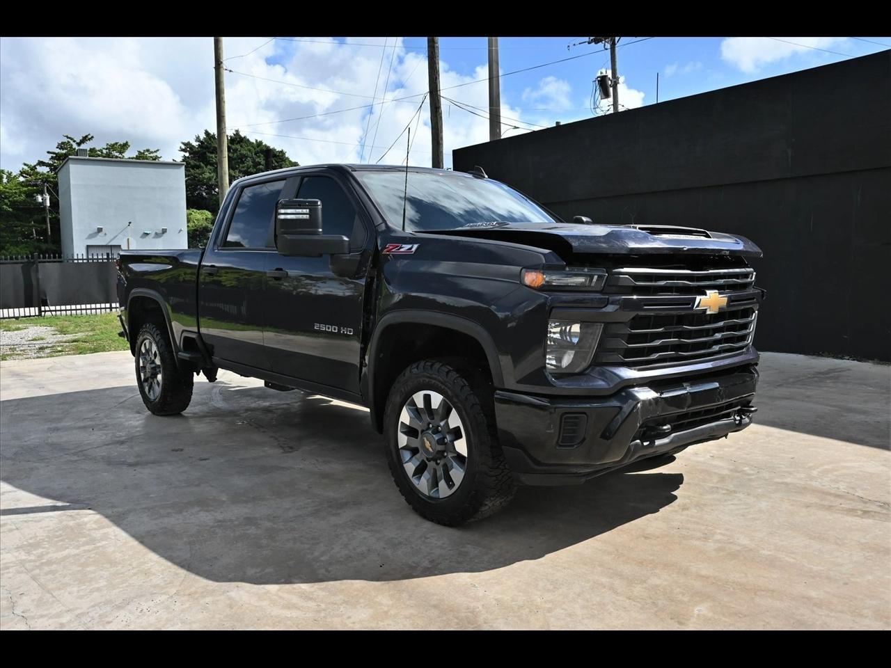2024 Chevrolet Silverado 2500HD Custom Pickup 4D 6 1/2 ft