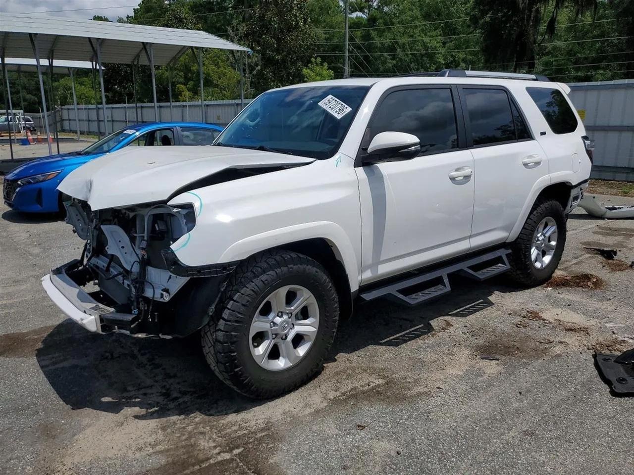 2024 Toyota 4Runner SR5 Premium Sport Utility 4D