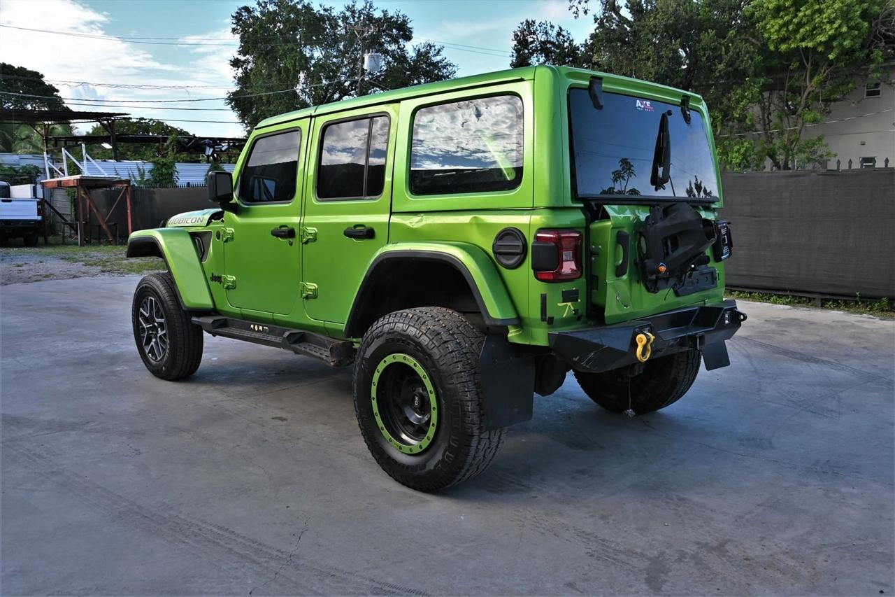 Jeep Wrangler photo 3