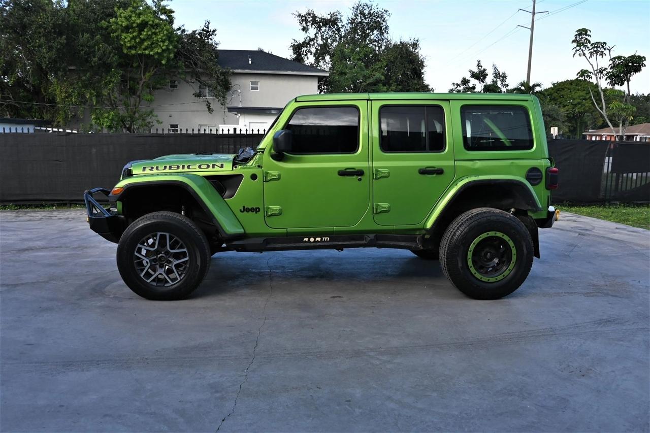 Jeep Wrangler photo 5