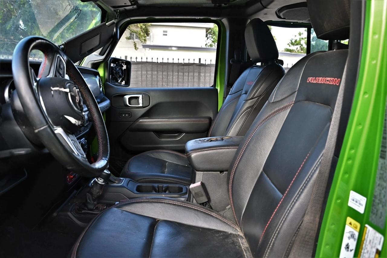 Jeep Wrangler photo 11