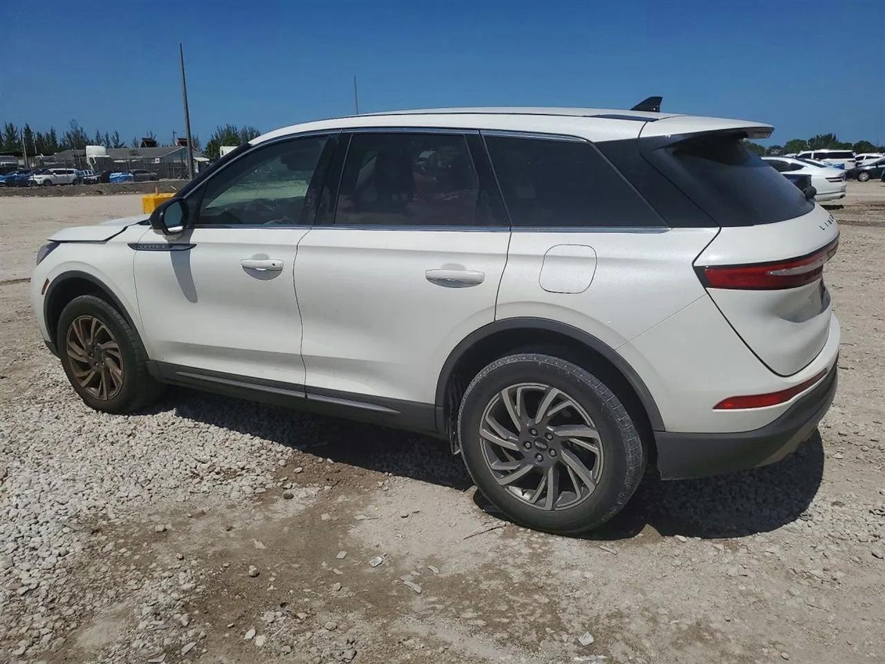 2023 Lincoln Corsair Standard Sport Utility 4D