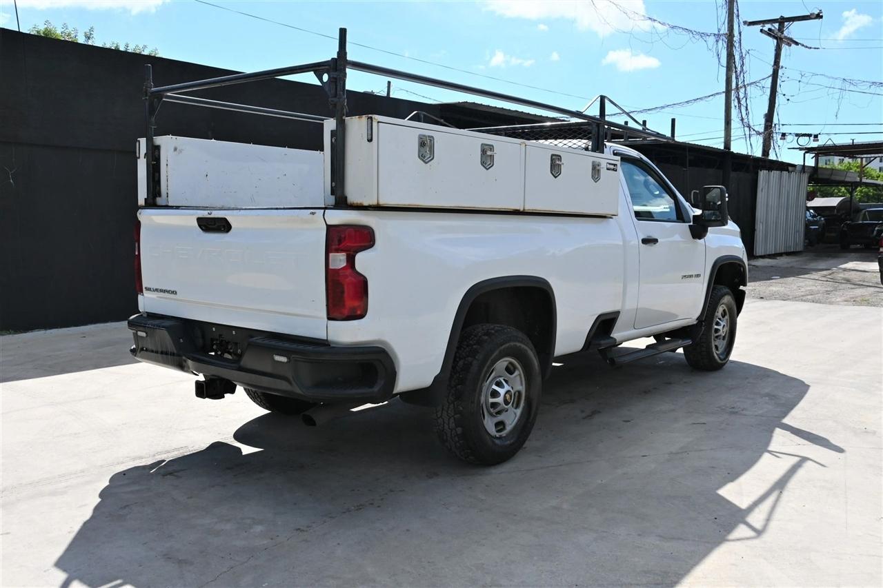Chevrolet Silverado photo 5