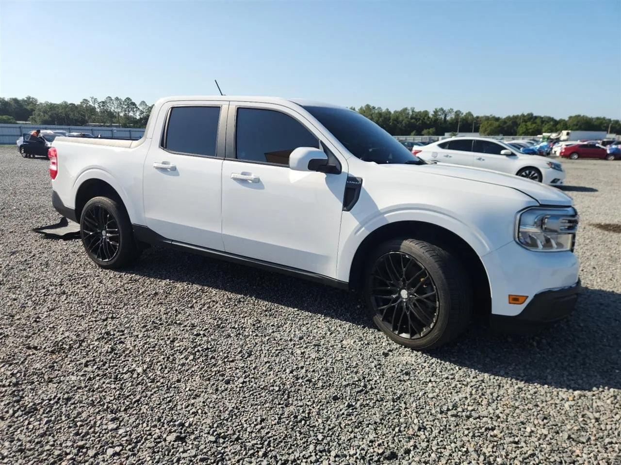 2023 Ford Maverick Lariat Pickup 4D 4 1/2 ft
