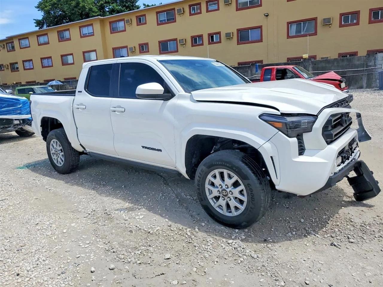 2026 Toyota Tacoma SR5 Pickup 4D 5 ft
