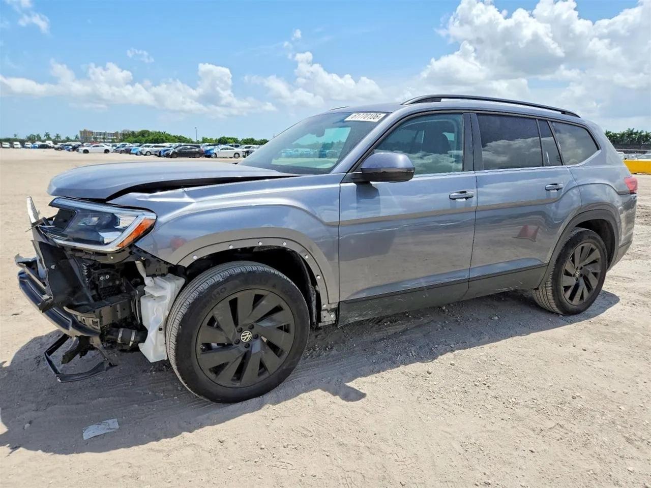 2025 Volkswagen Atlas SE w/Tech Pkg Sport Utility 4D
