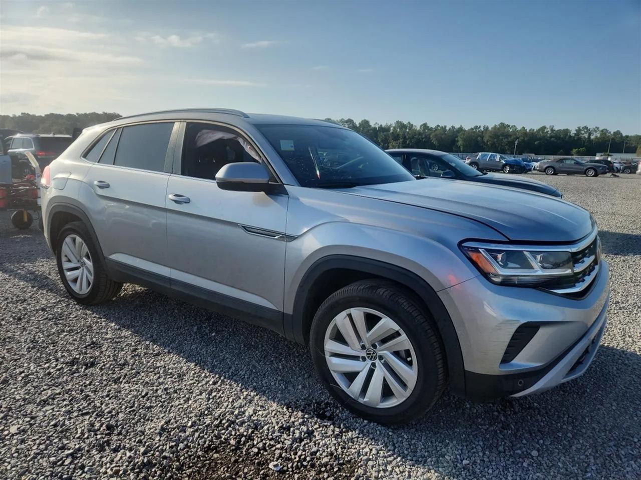 2022 Volkswagen Atlas Cross Sport SE w/Technology Sport Utility 4D