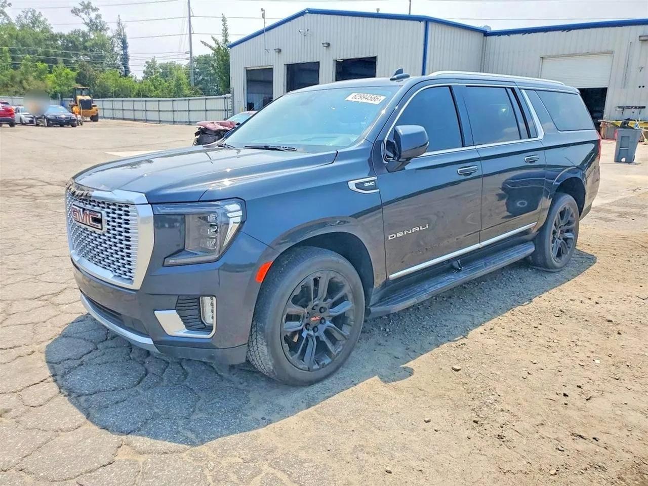 2022 GMC Yukon XL Denali Sport Utility 4D