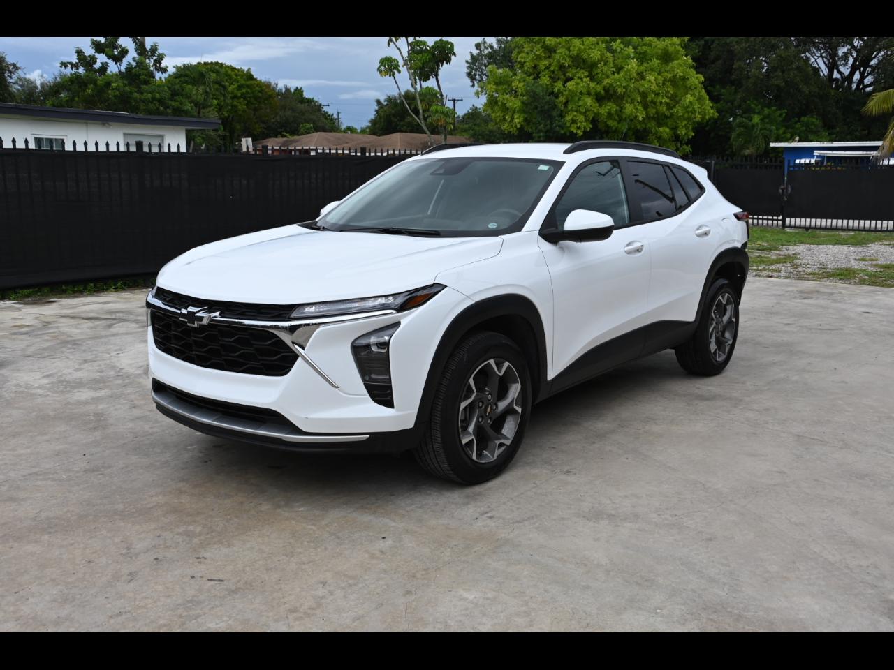 2025 Chevrolet Trax LT Sport Utility 4D