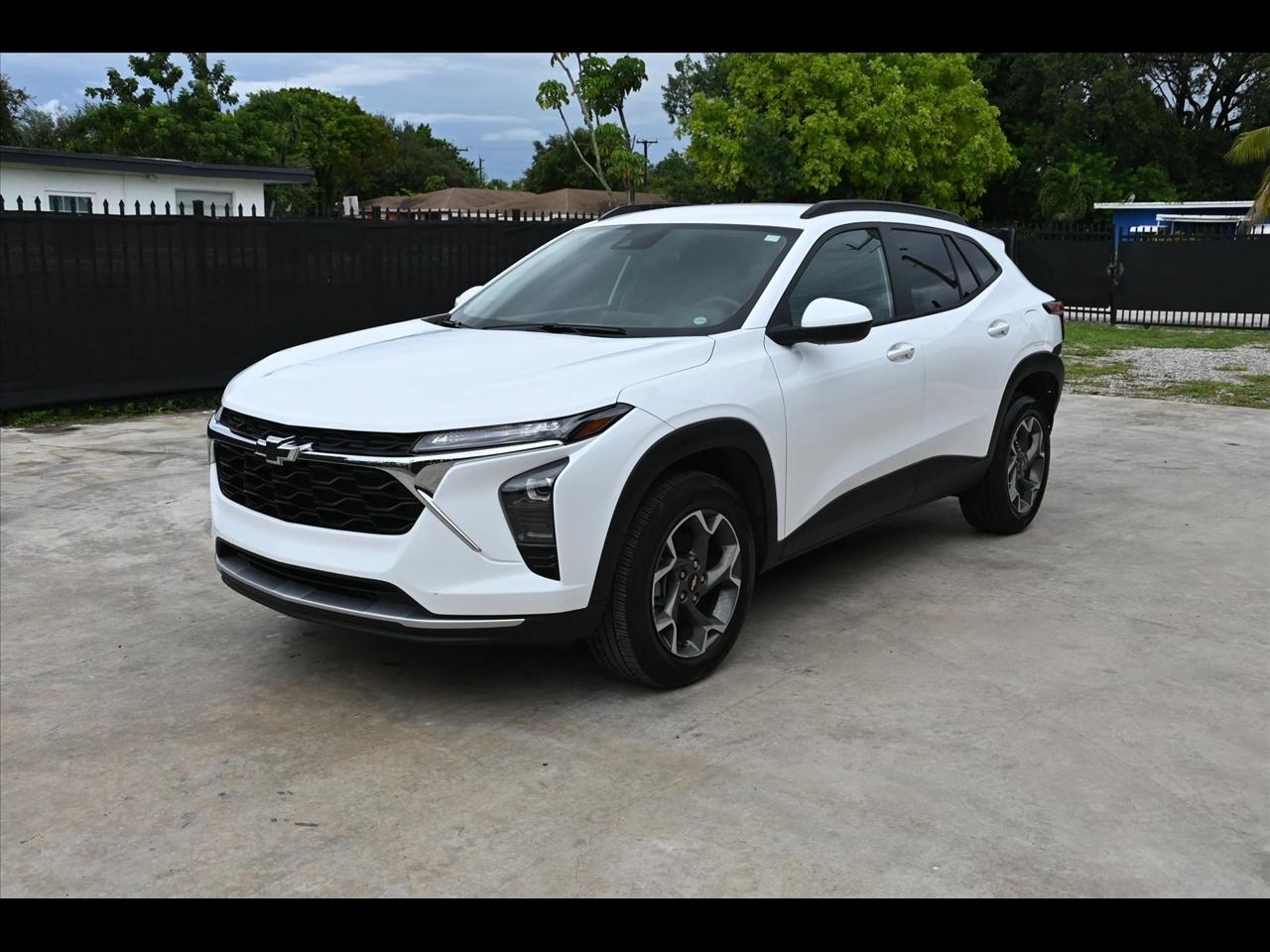 2025 Chevrolet Trax LT Sport Utility 4D