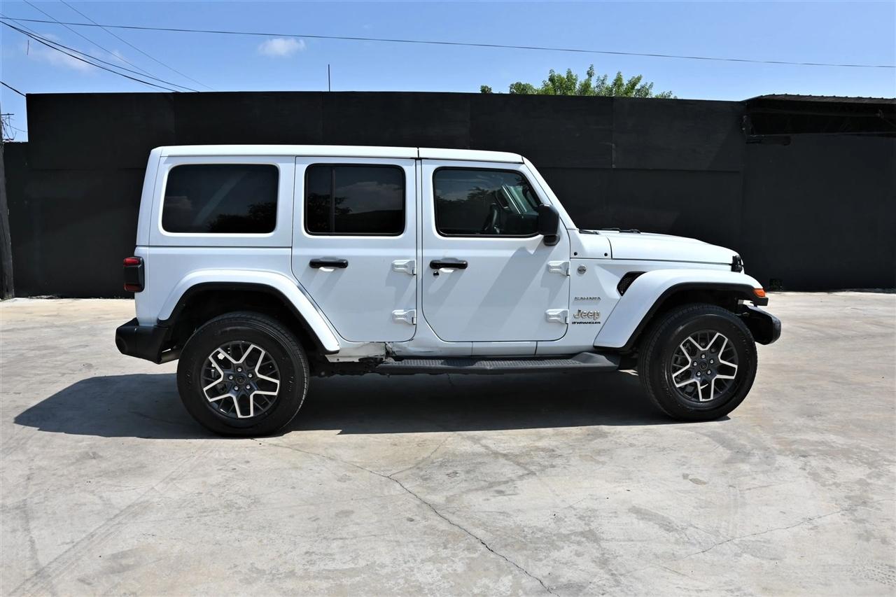 Jeep Wrangler photo 7