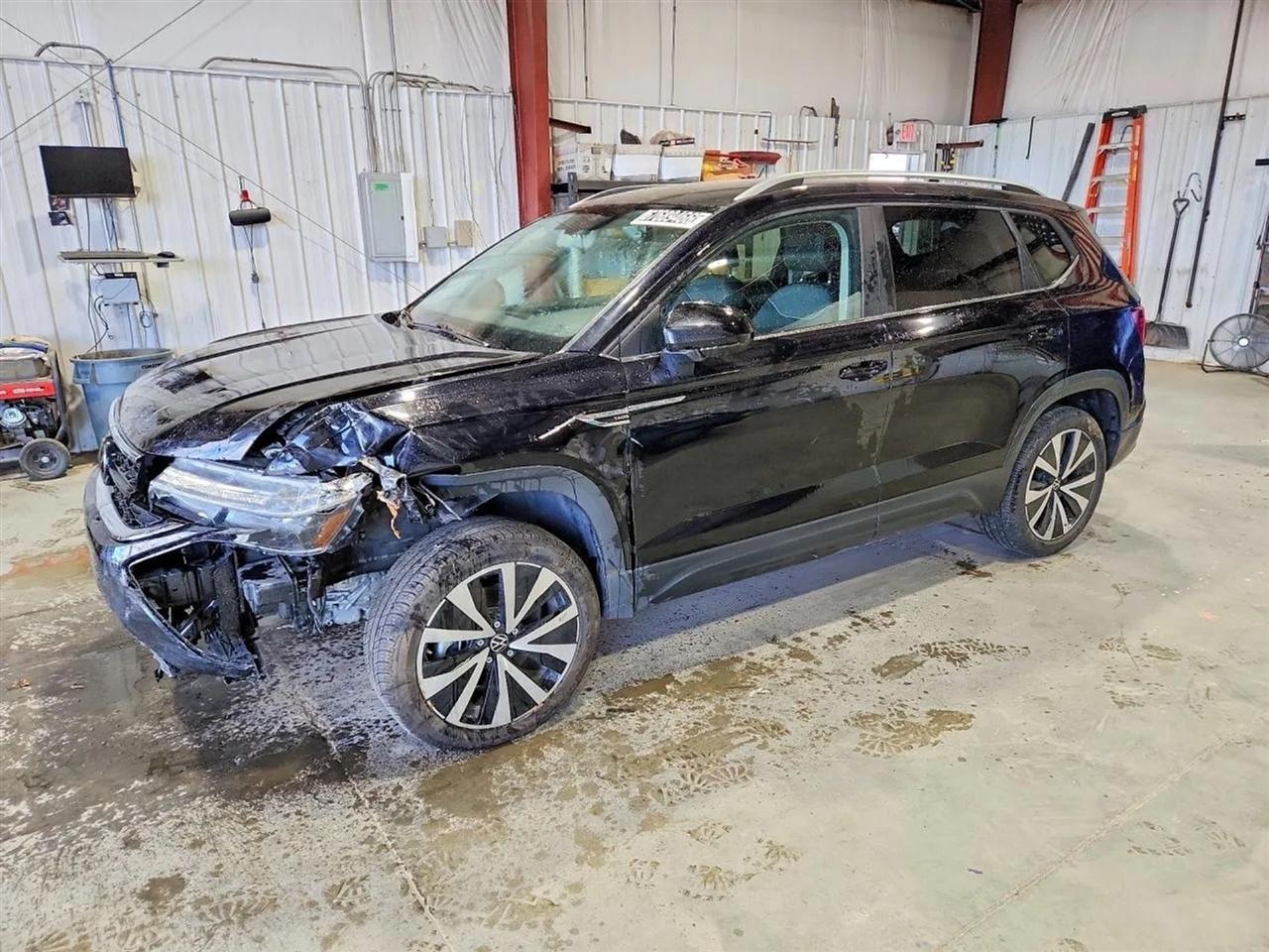 2024 Volkswagen Taos SE Sport Utility 4D