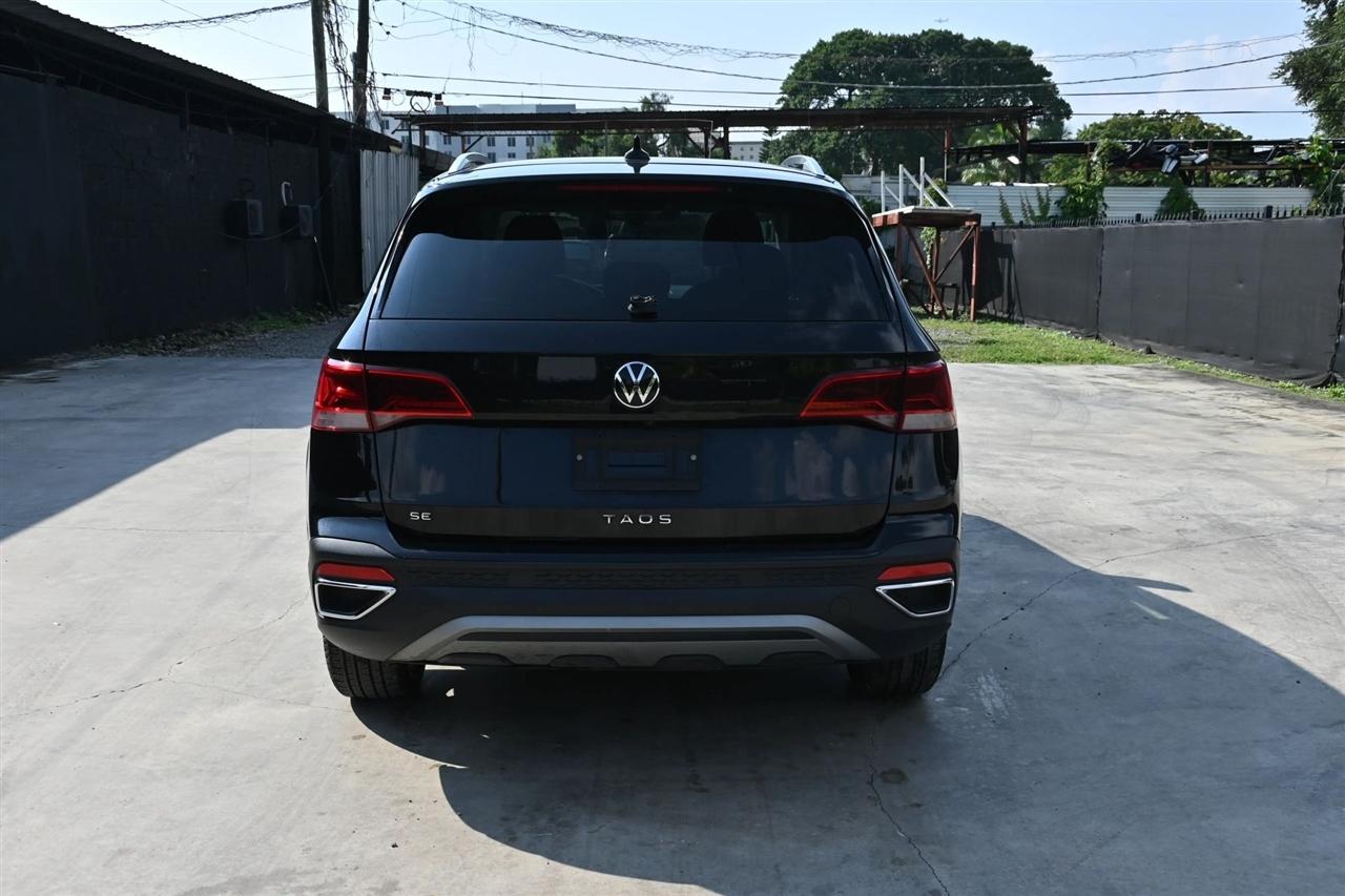 Volkswagen Taos photo 3