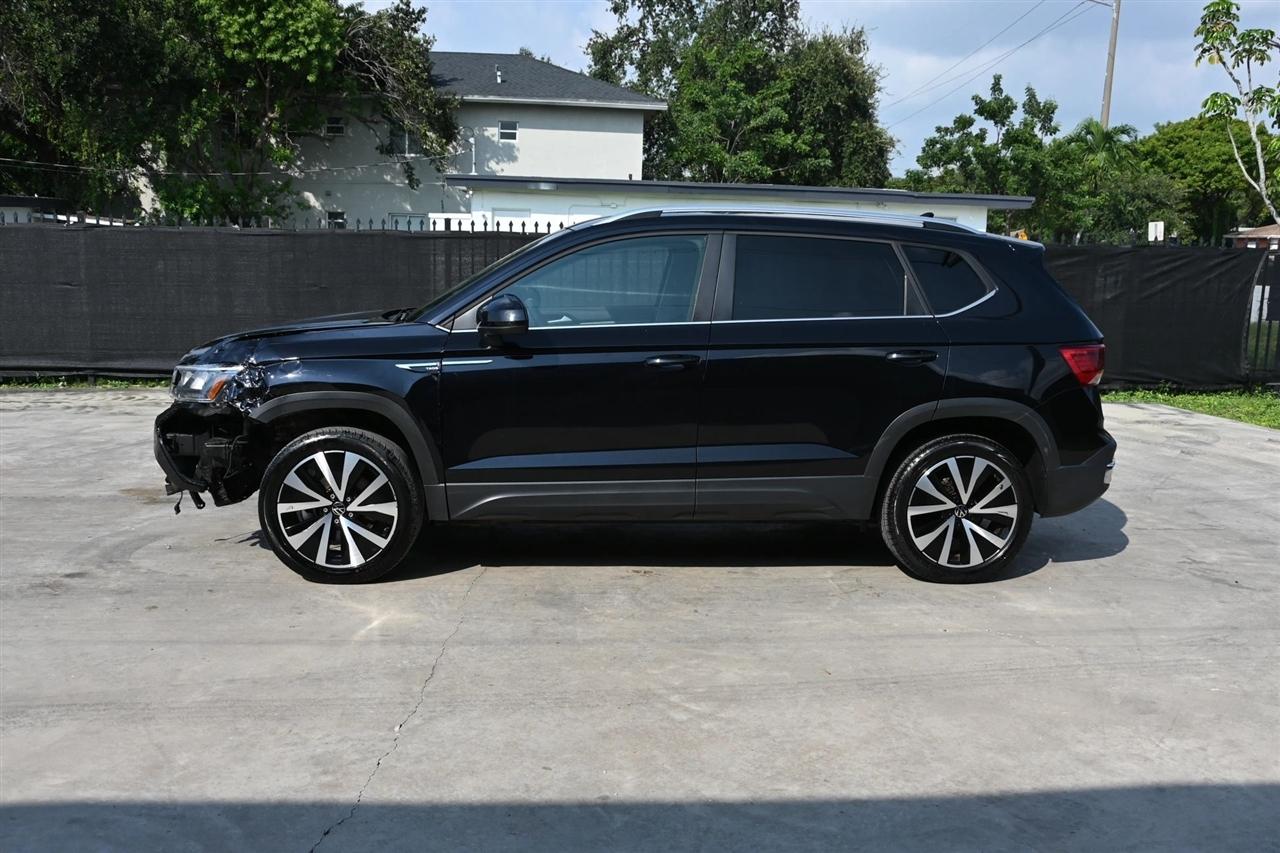 Volkswagen Taos photo 5