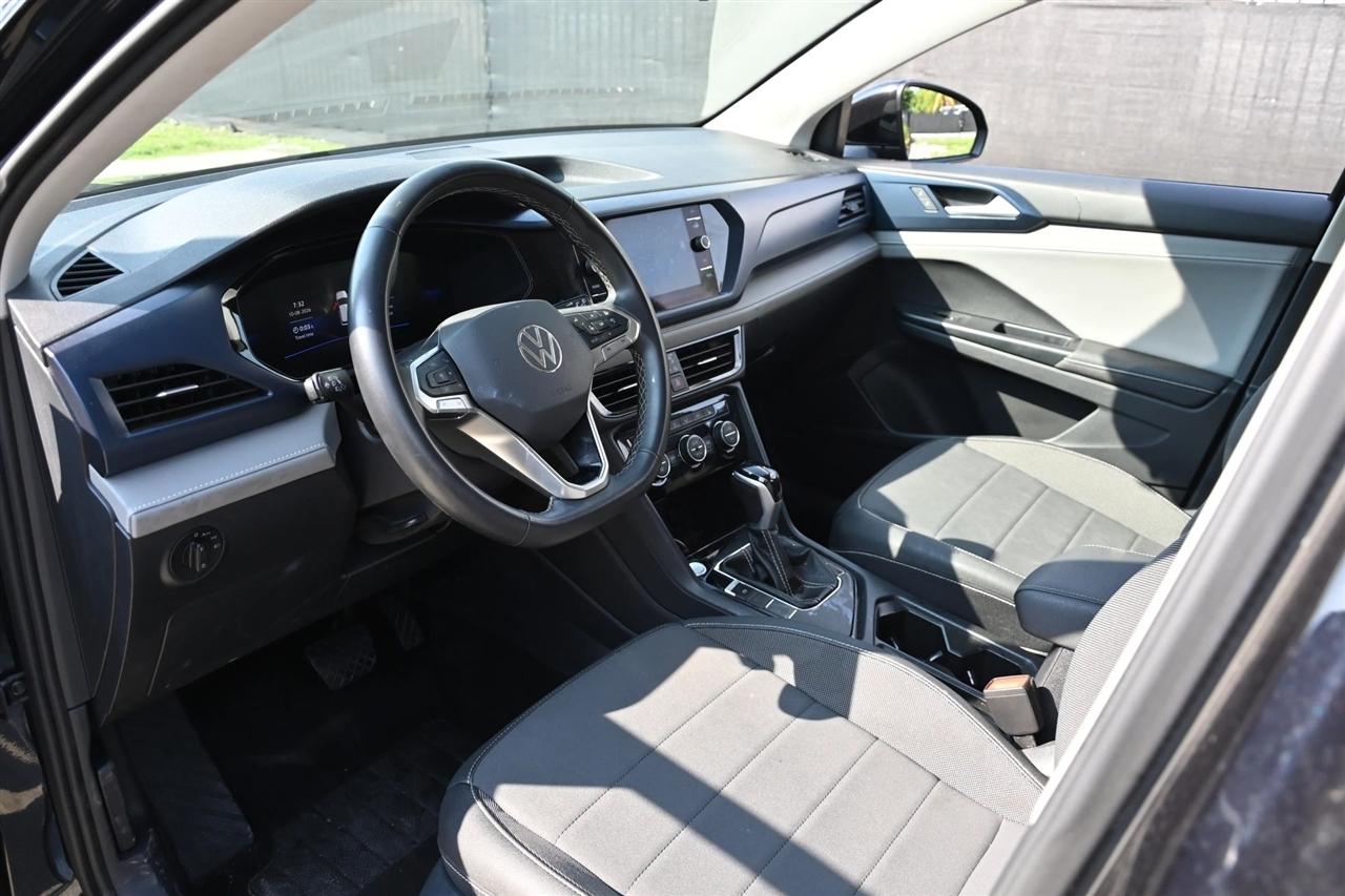 Volkswagen Taos photo 13