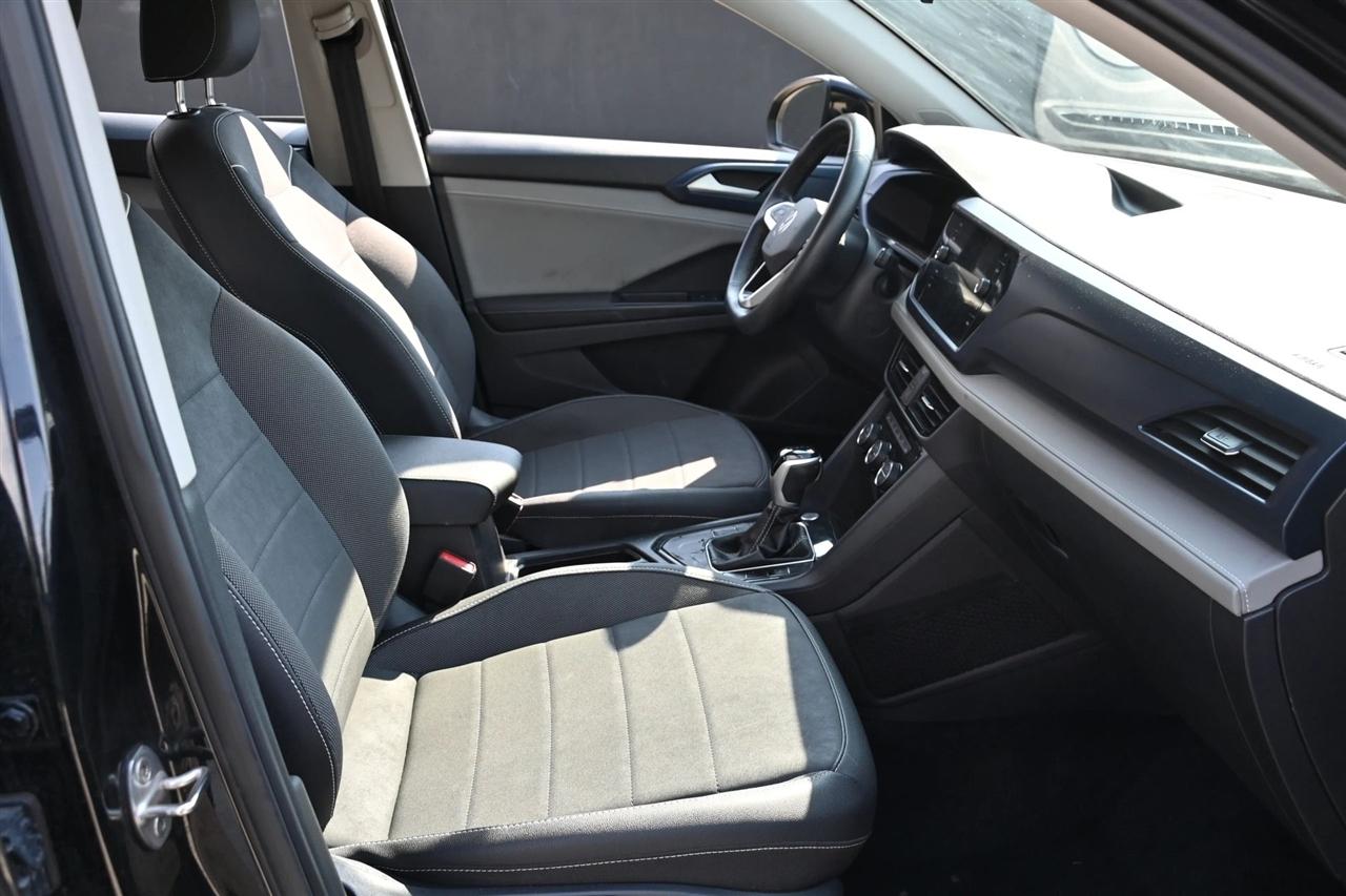 Volkswagen Taos photo 14